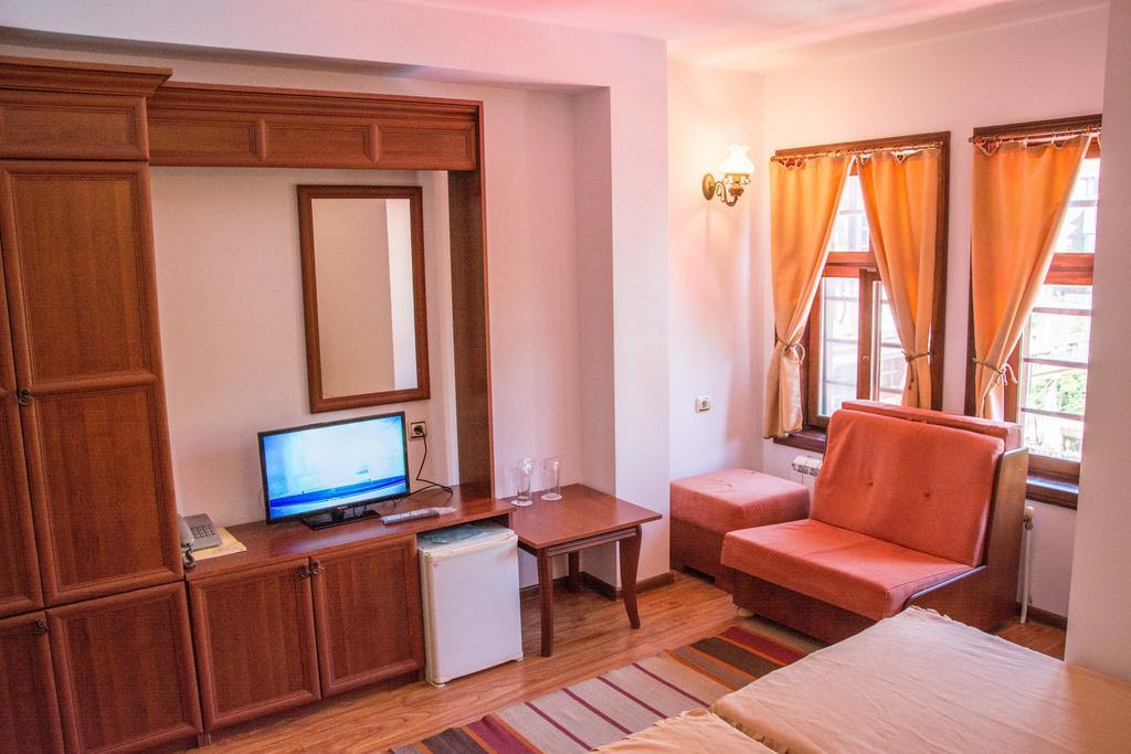 Alexandrov'S Houses Hotel Zlatograd Buitenkant foto