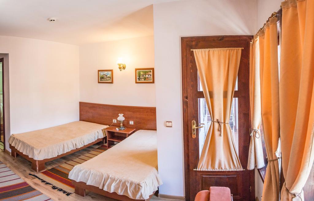 Alexandrov'S Houses Hotel Zlatograd Buitenkant foto