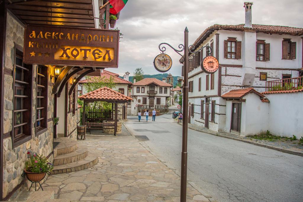 Alexandrov'S Houses Hotel Zlatograd Buitenkant foto